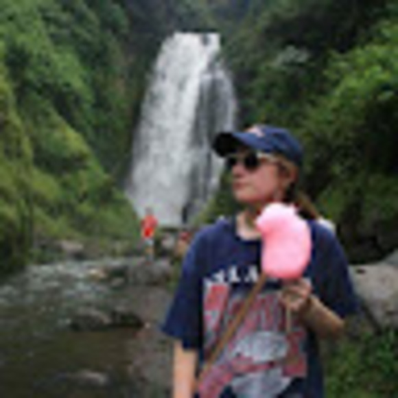 Meet your Posher, Daelynn - Picture 1 of 1